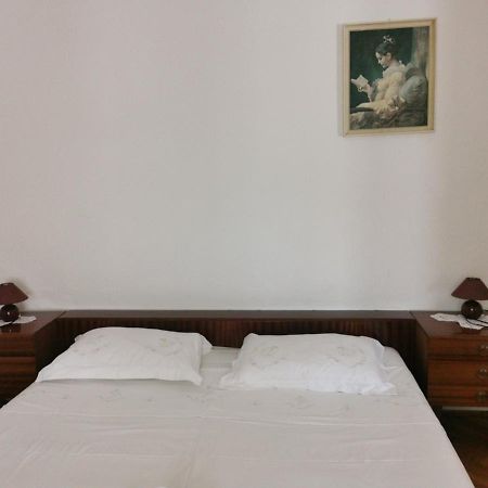 Room Dobrenka Hvar Exterior foto